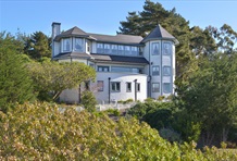 Bay Hill Mansion Bed & Breakfast